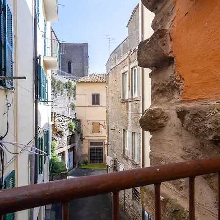 Dimora Serena - Casa Vacanze A 5 Min. Dalla Stazione, Free Wi-fi Apartment Viterbo