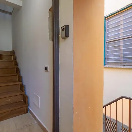 Dimora Serena - Casa Vacanze A 5 Min. Dalla Stazione, Free Wi-fi Apartment Viterbo