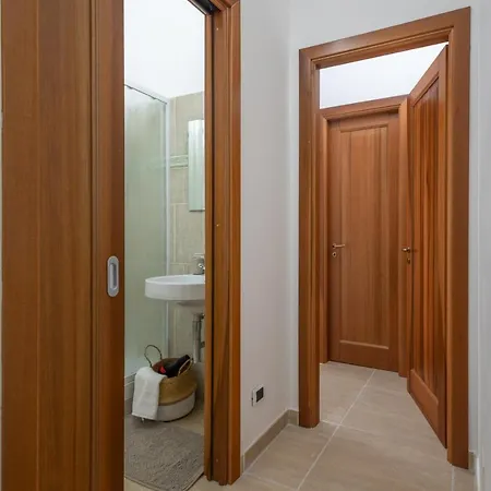 Apartment Dimora Serena - Casa Vacanze A 5 Min. Dalla Stazione, Free Wi-fi Viterbo